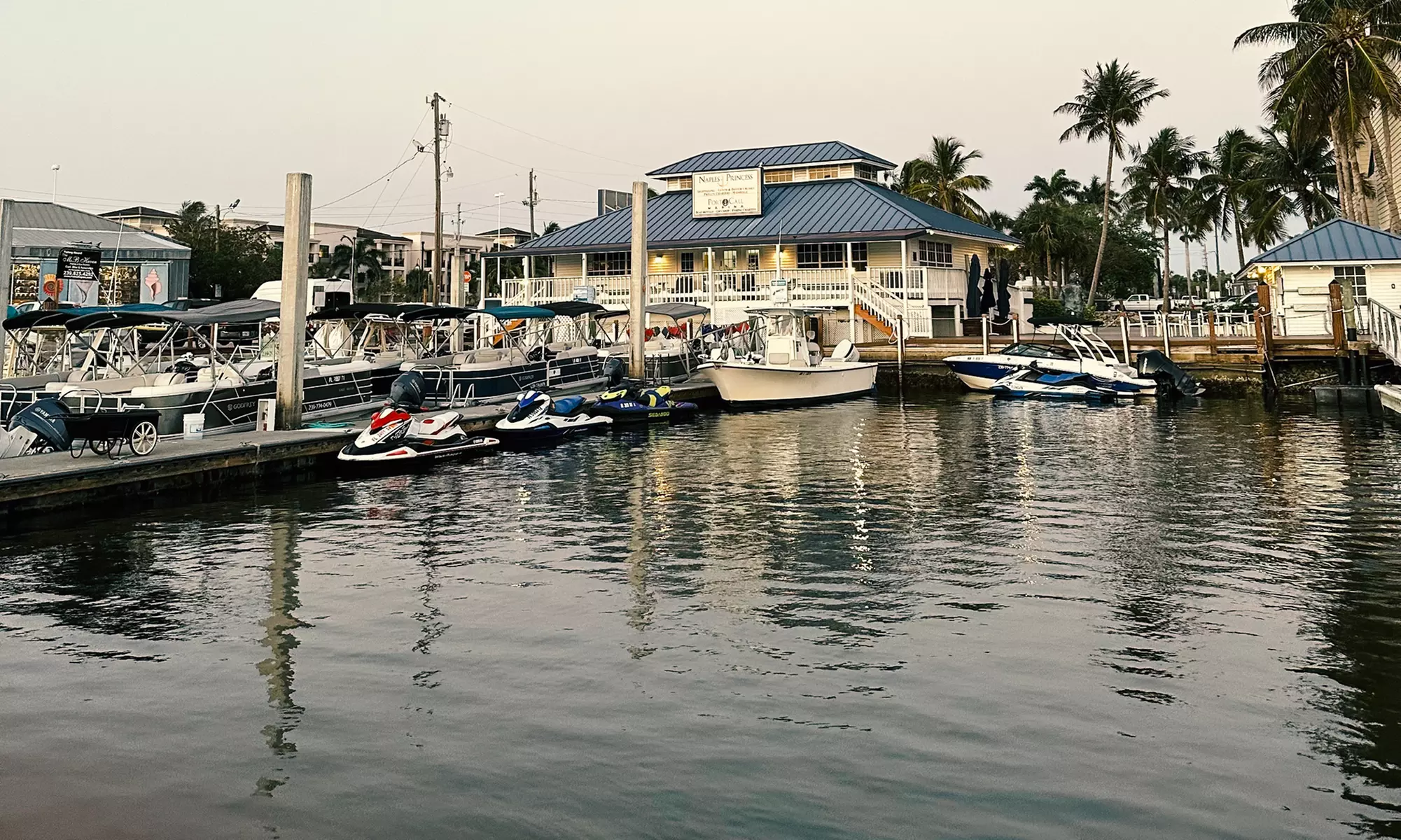 1 or 2 Hour Jet Ski Rental for 1 or 2 People or 1-Hour 2 Ski Rentals