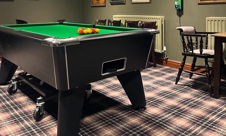 Image 9: £30 or £50 to Spend on Pub Food