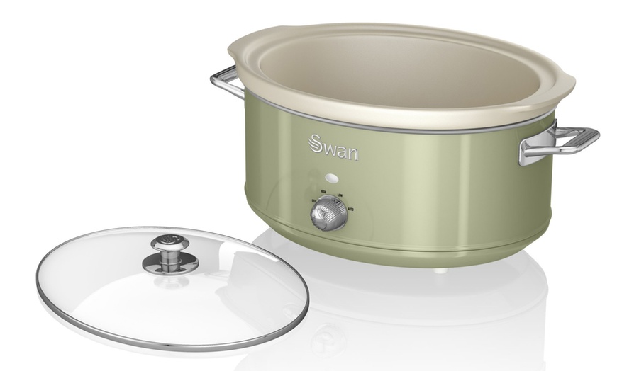 Image 62: Swan 1.5L, 3.5L or 6.5L Retro-Style Slow Cooker