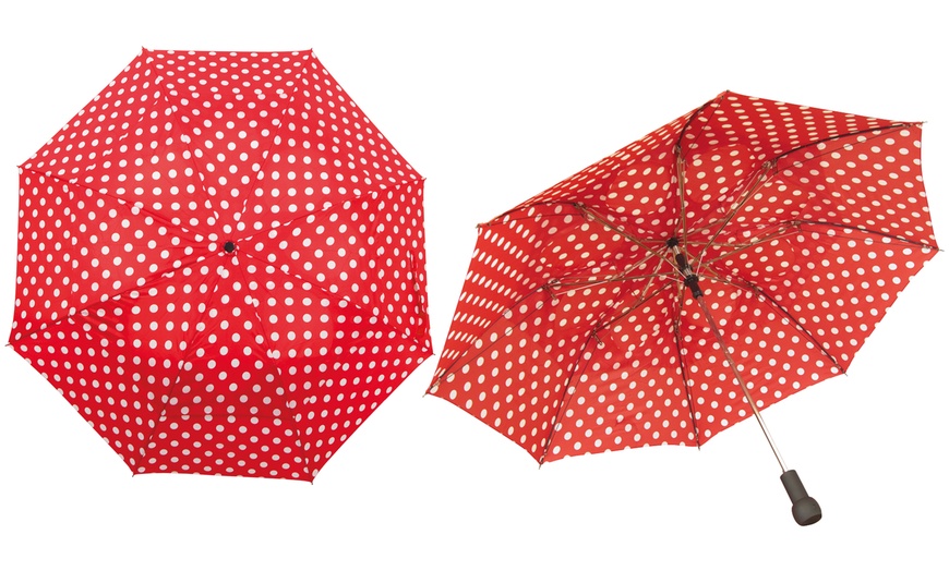 Image 6: Double-Vented Umbrella