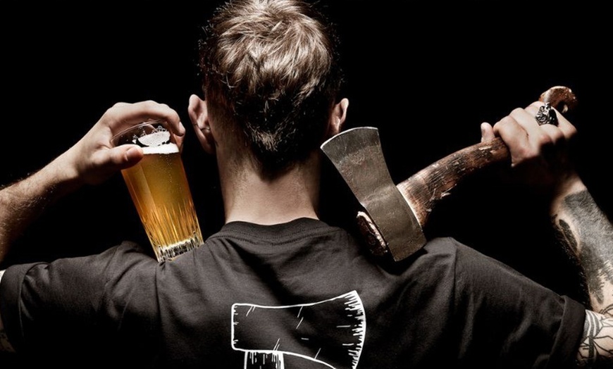 Image 6: 1 Std. Beer Pong, opt. mit Nagelspiel oder 2 Pizzen für bis zu 8 Pers.