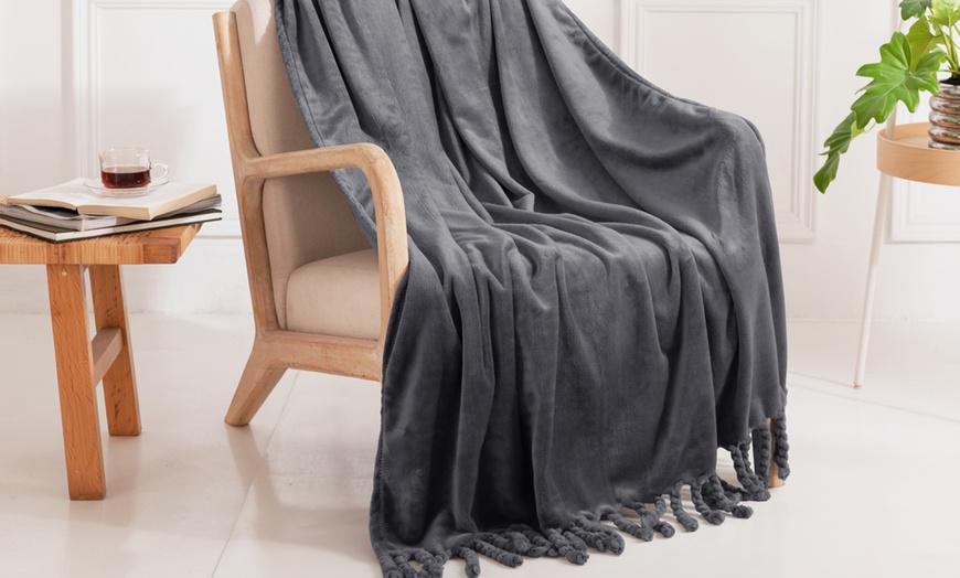 Image 1: 260 GSM Throw Blanket with Fringe Sort Warm Sofa or Bed Blanket