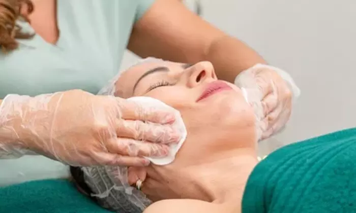 Body Sculpt en una zona o con masaje facial para 1 persona