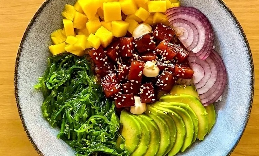 Image 1: Menús para 1 o 2 con bowl o roll, entrante, postre y bebida 