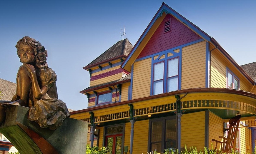 Image 4: GetOut Oregon with Admission to 36+ Iconic Attractions