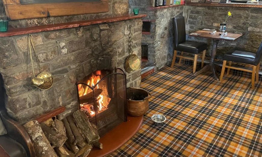 Image 5: Swinscoe: 2-Night Stay with Breakfast and Optional Dinner