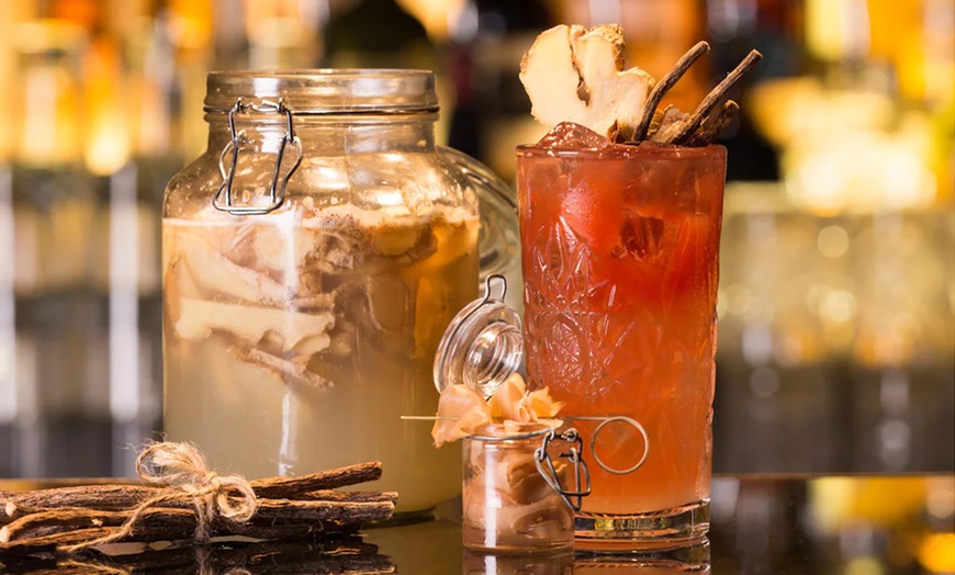 Image 7: London: Standard / Superior Double Room for Two with Breakfast