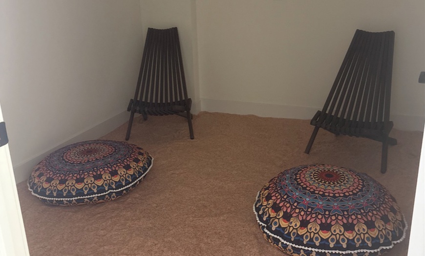 Image 3: 30,40, or 45-Min Infrared Red-Light Sauna Session & Salt Room Session