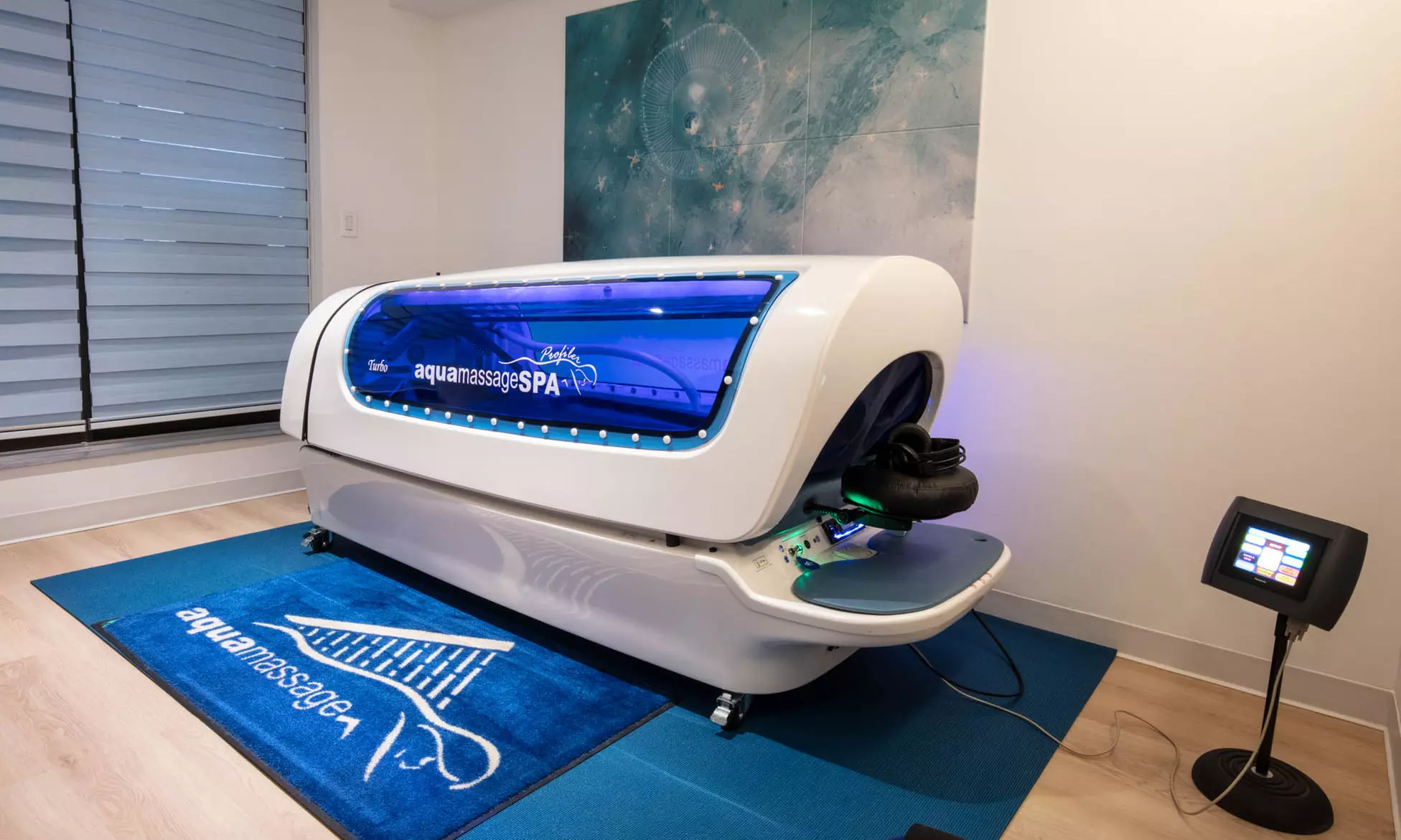 Get a 30-Min or 60 Min Kahuna Aqua Machine Massage + Opt Kahuna Chair - Primary Image