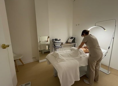 1 masaje relajante de 45 minutos para 1 persona - Tellamor Clinic