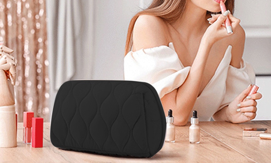 Image 5: Puffy Travel Cosmetic Bag