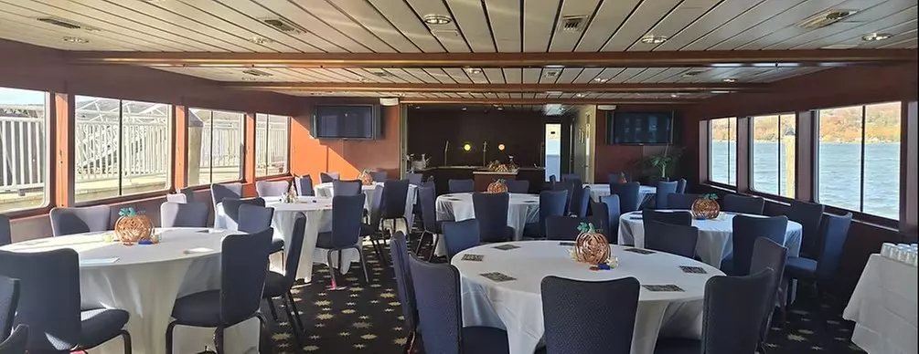 Explore Two and a Half Hour Scenic Weekend Brunch Cruise for 1, 2 or 4