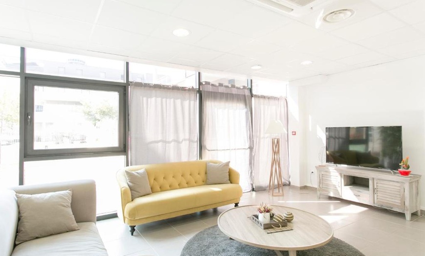 Image 2: Mulhouse : appartement T2 avec option petit-déjeuner 
