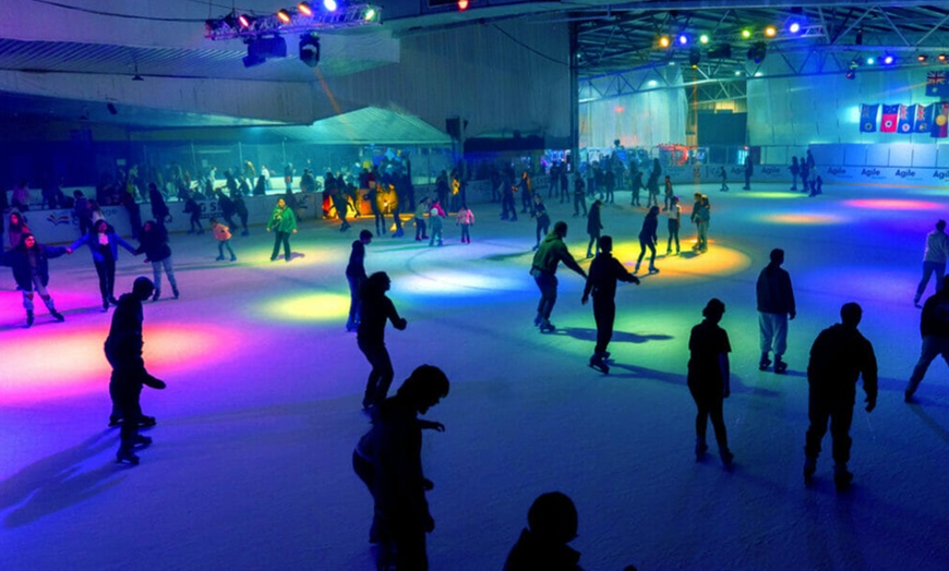 Image 2: Unmissable Ice Skating Experience with Indoor Ice Skating & Skate Hire