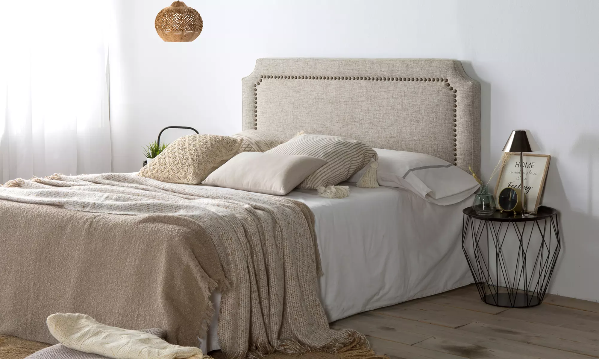 Tête de lit capitonnée modèle "Leonor", livraison offerte - Primary Image