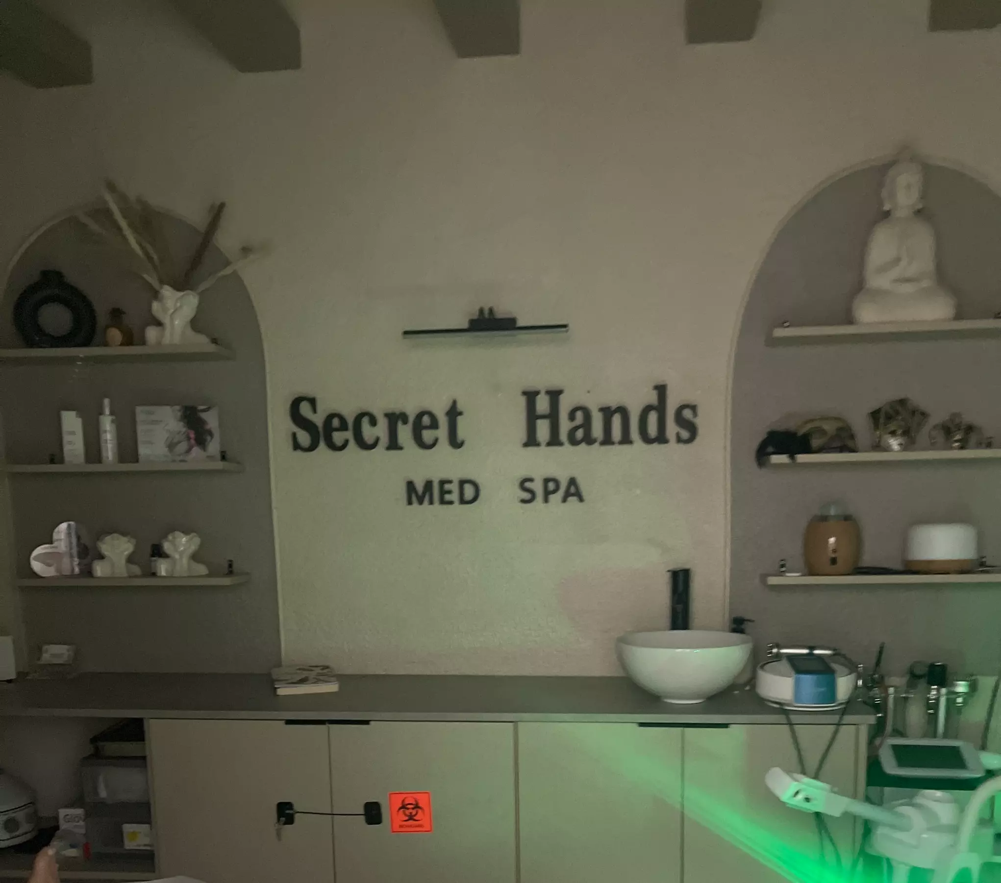 Rejuvenate with Pampering Packages: Massages, Facials and More!