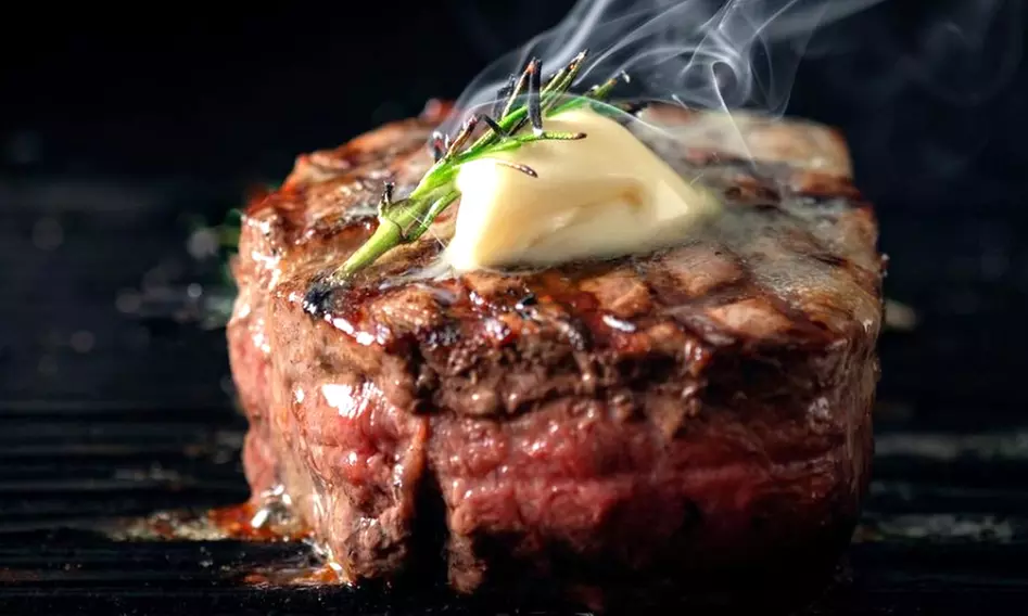 Share a 1kg or 2kg Tomahawk Steak Meal with Cocktails or Wine!