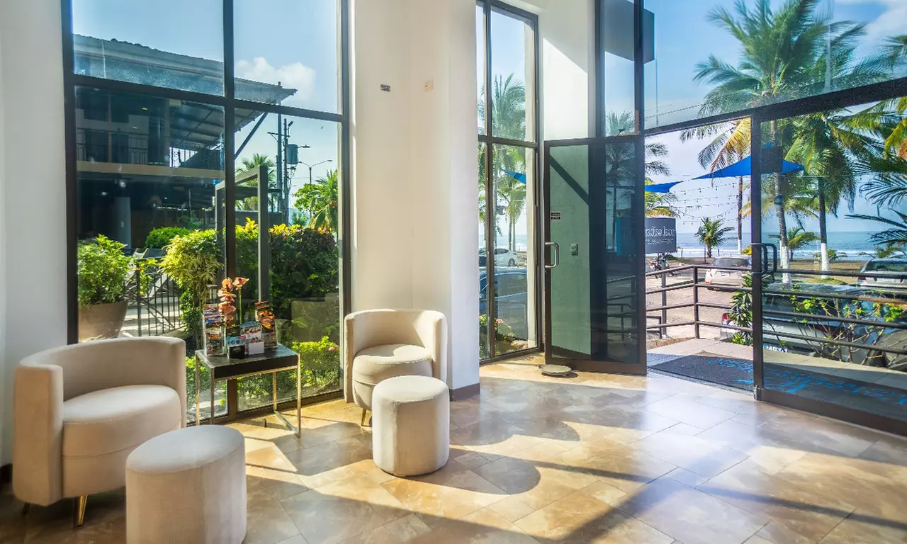 ✈ 6-Nt Costa Rica Volcano & Beach Vacation w/ Optional Air & Car