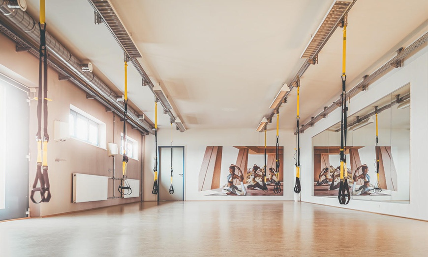 Image 4: 4 Wochen Premium-Fitness inkl. Personal Training, Kurse & Sauna 