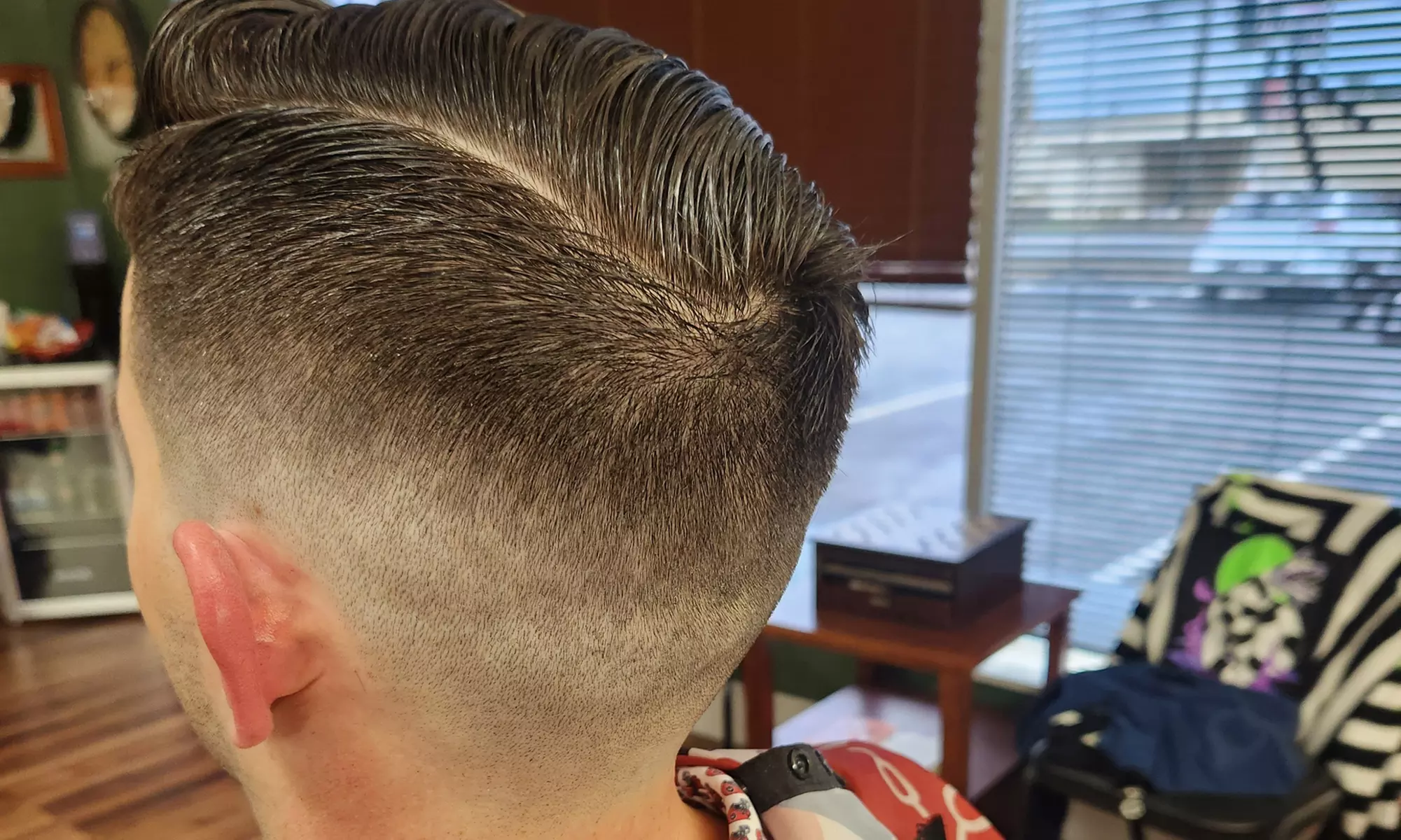 Men Grooming for a Sharp Look: Haircuts, Beard Trim, Facials or More