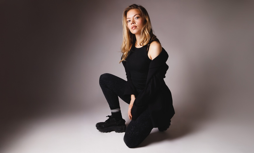 Image 14: Luxury Fashion Makeover & Professional Photoshoot Experience