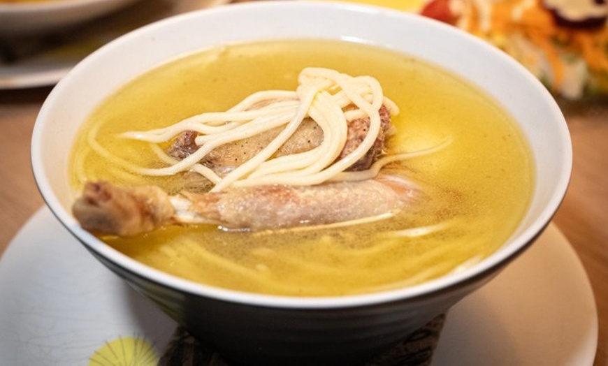 Image 22: Menú peruano para 2 o 4 personas con bebidas y postres