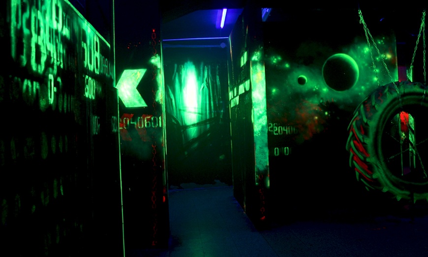 Image 3: Laser Park: Graj w Laser Quest z przyjaciółmi!