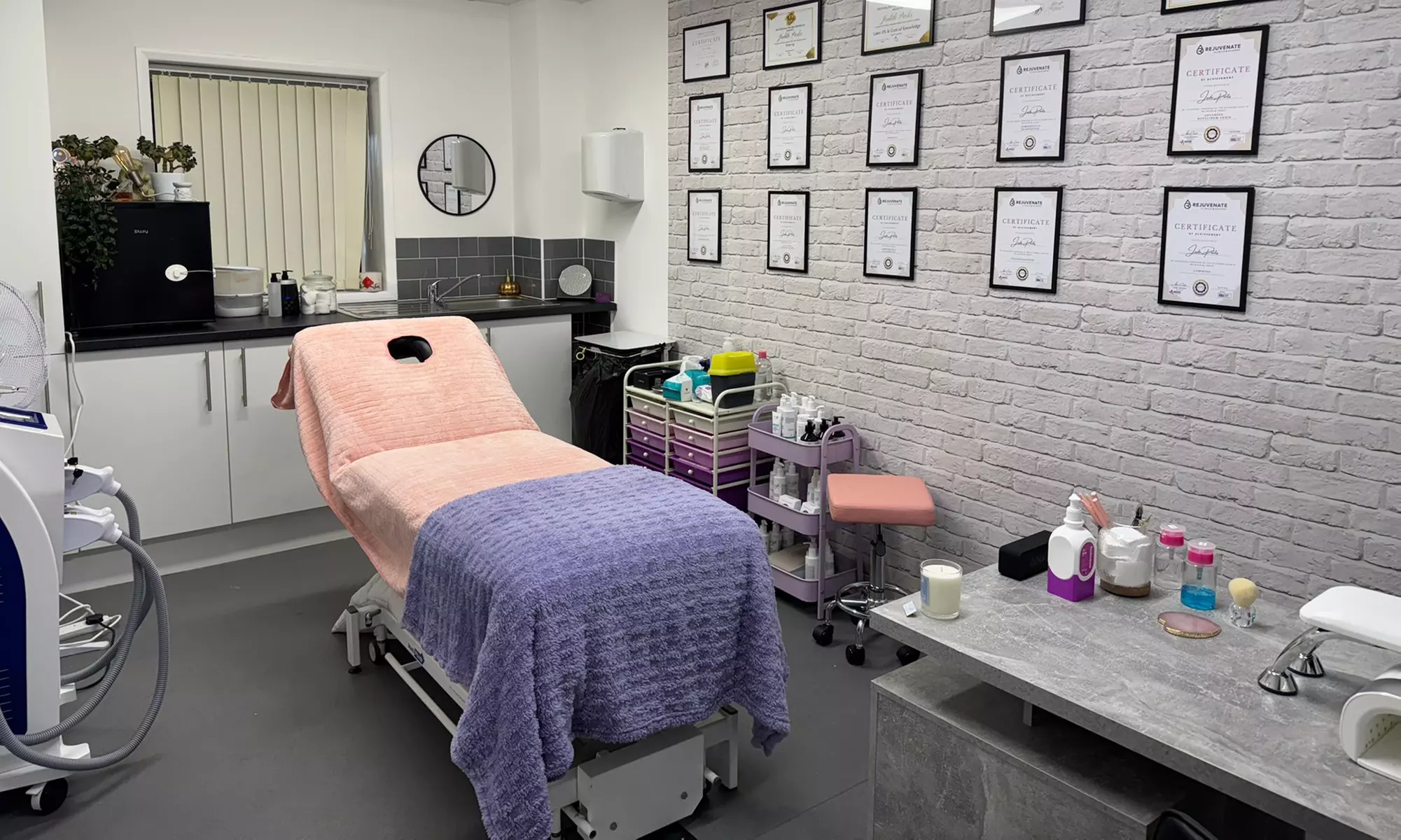 Relaxing Hot Stone Massages - 30 or 60 Minutes (Up to 46% Off); Not Valid in December 2025 - Image 2