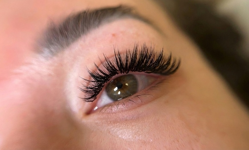 Image 12:  Get Classic Half Set Extensions 90 Pieces or Full Set Lash Extensions