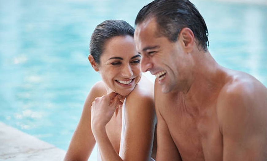 Image 4: Circuito Spa con copa de cava y opción a masaje para 1 o 2 personas