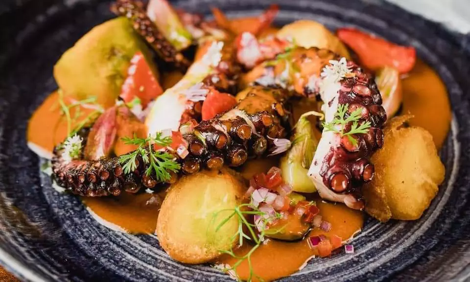 Menu Peruano especial para 2 o 4 personas, ahorra hasta un 36% - Primary Image