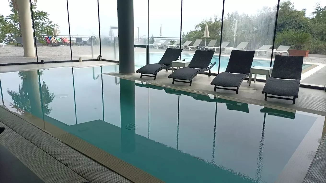 Percorso Spa di coppia da 60 o 120 minuti con cocktail e aperitivo