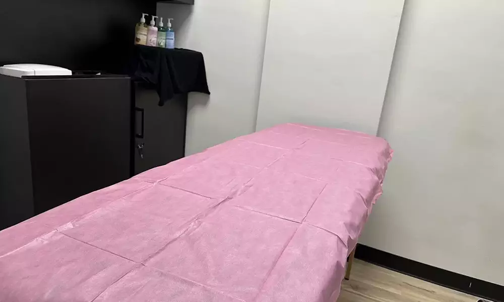 Brazilian Wax: 1, 3, or 5 Sessions(30 Min)/ 3 or 5 Bikini Wax(20 Min)