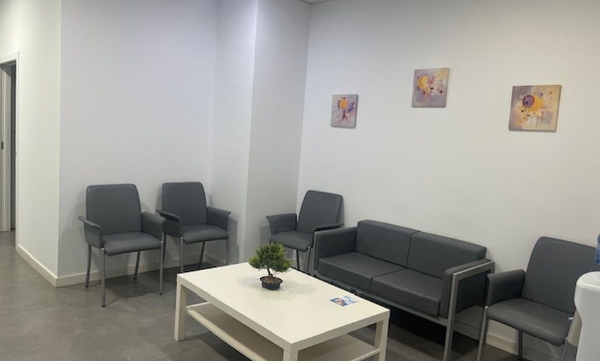 Image 4: Limpieza bucal con ultrasonidos para eliminación de sarro y placa