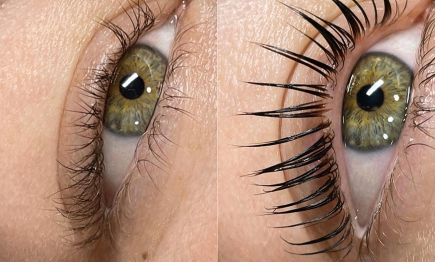 Image 5: A Choice of Classic Lashes or Lash Lift Or Brow Lamination