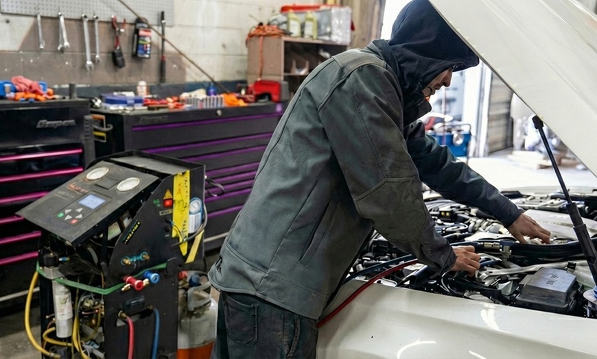 Image 5: Synthetic Blend or Full Synthetic Oil Change w/ Optional Tire Rotation