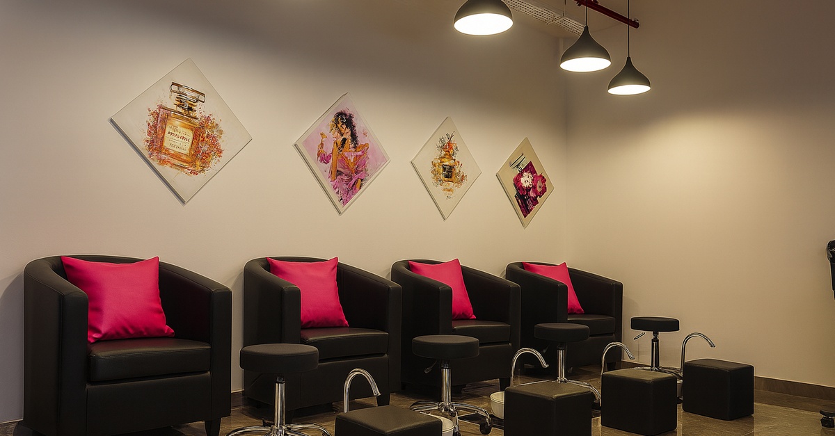 Glow Revival: 45–75 Min Fruit, Brightening & Luxury Facials Glow Revival: 45–75 Min Fruit, Brightening & Luxury Facials