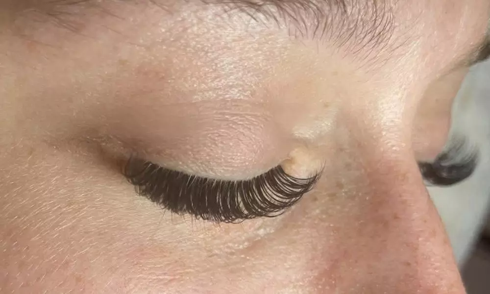 Classic, Hybrid, Volume, Mega, Doll-Eye or Cat-Eye Eyelash Extensions