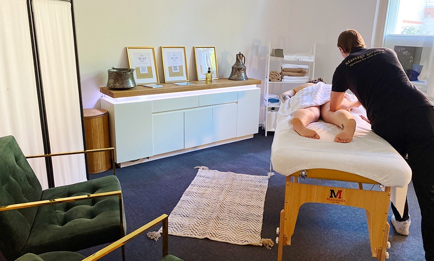 Image 4: 30 Min. oder 60 Min. finnische Ganzkörper-Massage für 1 Person