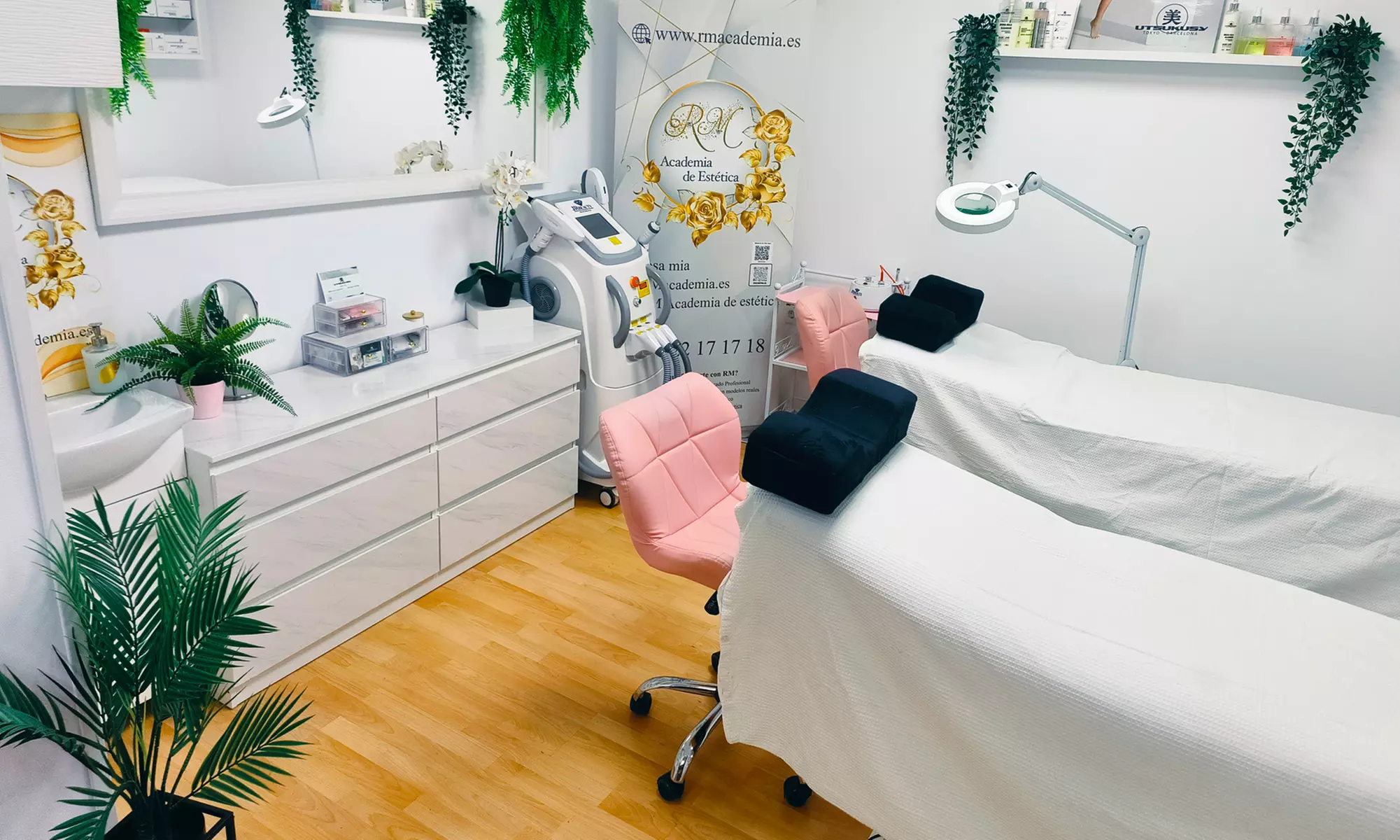 Limpieza facial básica con exfoliante y mascarilla y opción a dermapen