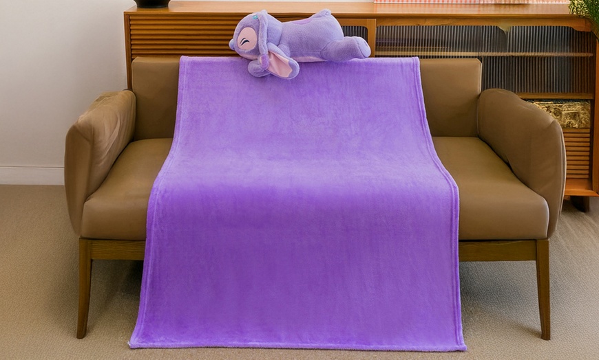 Image 9: Cartoon Pillow Blanket