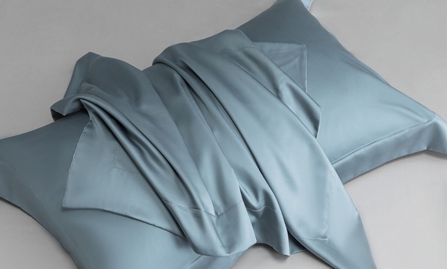 Image 2: Silken Sleep Class A TENCEL Lyocell Pillowcase Duo