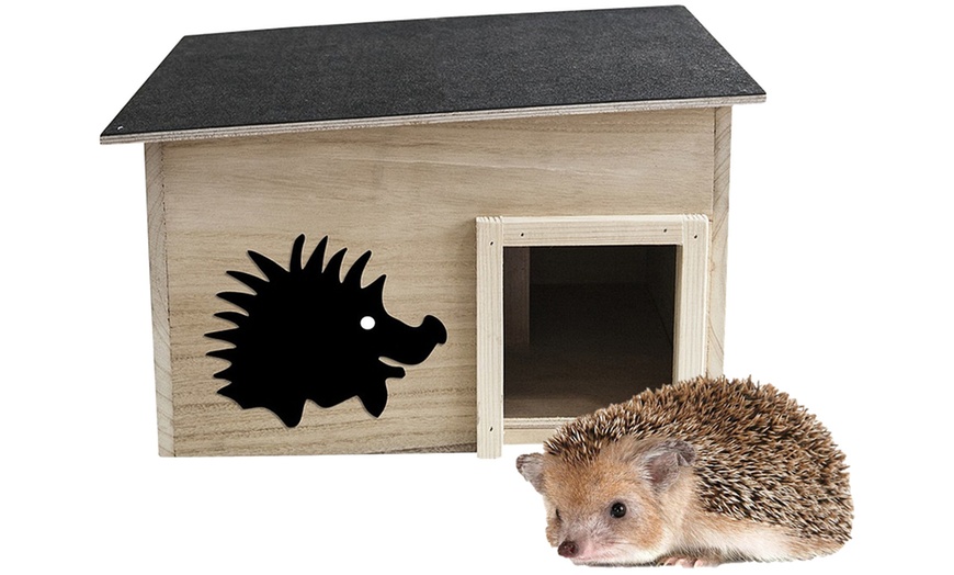 Image 1: Wooden Garden Hedgehog House