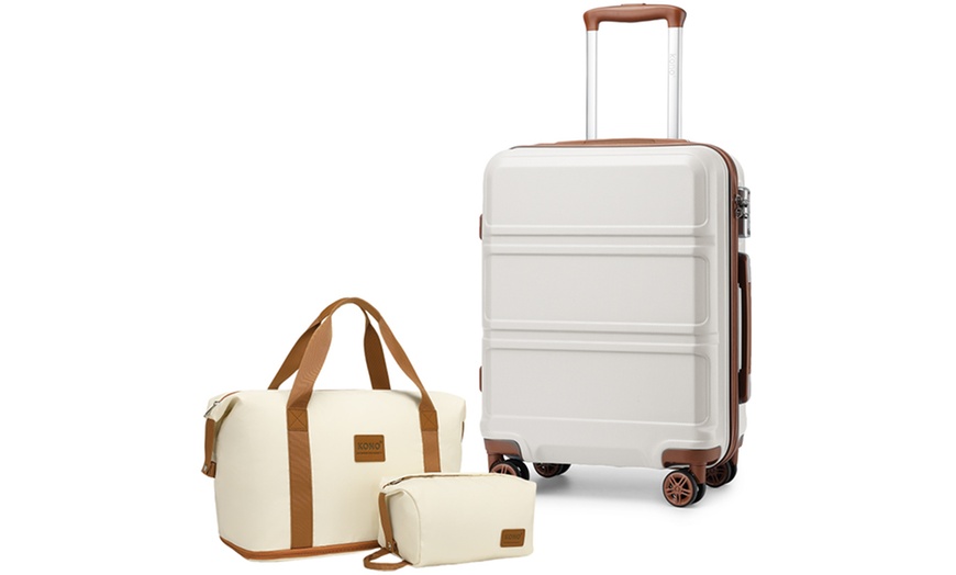 Image 6: Reisset, bestaande uit handbagagekoffer, weekendtas en toilettas