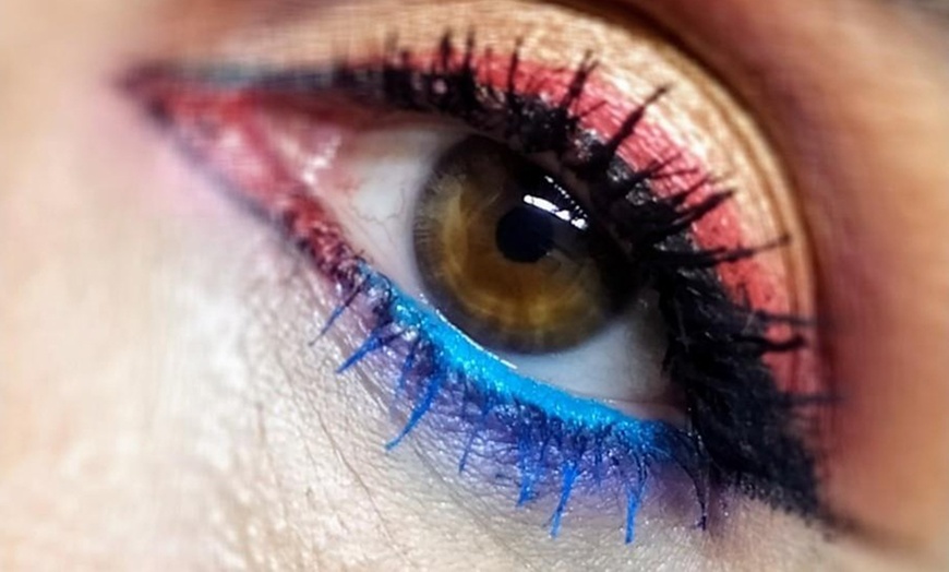 Image 5: Maquillaje y peluquería a domicilio para eventos o para novia