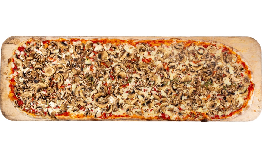 Image 3: 1/2 oder 1 Meter-Pizza nach Wahl für 1 Person