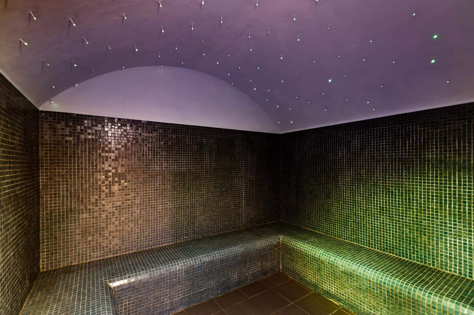 Modena 4*: soggiorno con mezza pensione e Spa per 2 o 3 persone