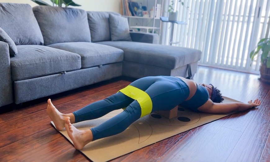 Image 3: Find Tranquility with 5 or 10 Class Pack by Worthy Elevation