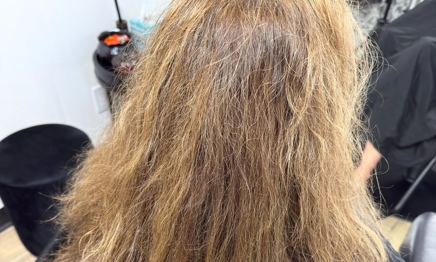 Image 5: Keratin Smoothing Treatment (Formaldehyde-Free) for Any Hair Type