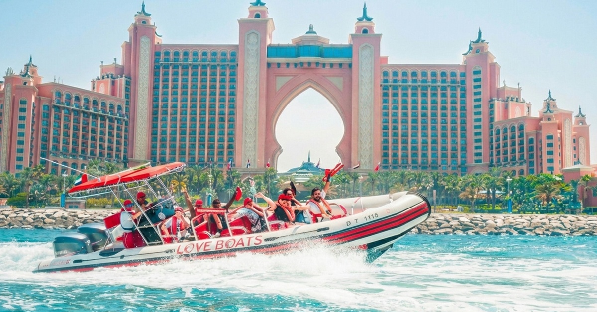 60-minute Love Boat/Speed Boat Cruise: Iconic Dubai Landmarks 60-minute Love Boat/Speed Boat Cruise: Iconic Dubai Landmarks